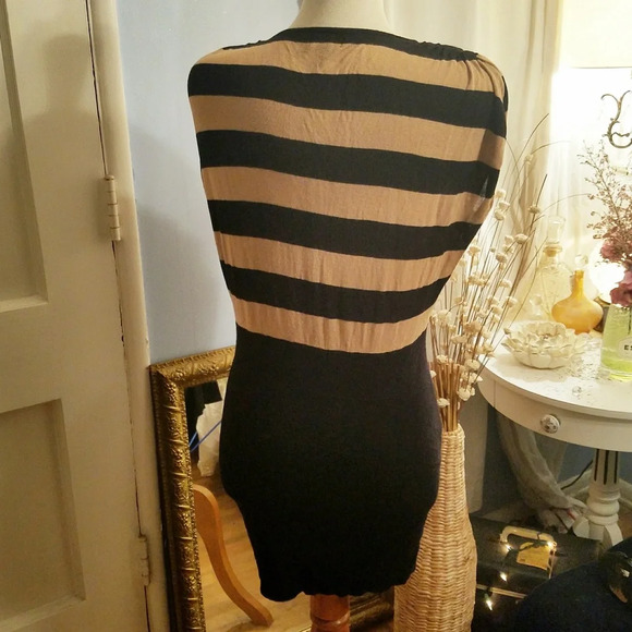 °Express Stretch Dress / Striped Cowl Neck / Black & Tan / Medium - Picture 3 of 5